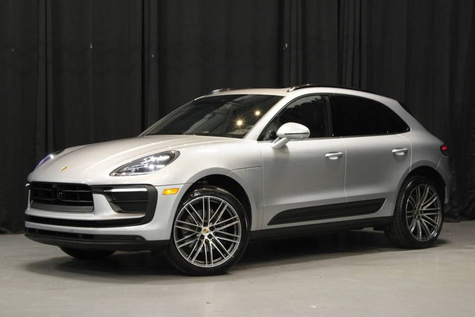 2026 Porsche Macan