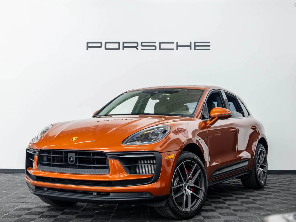 2022 Porsche Macan