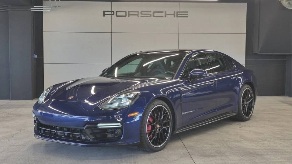 2020 Porsche Panamera GTS