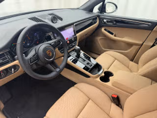 2026 Porsche Macan Base - Photo 25