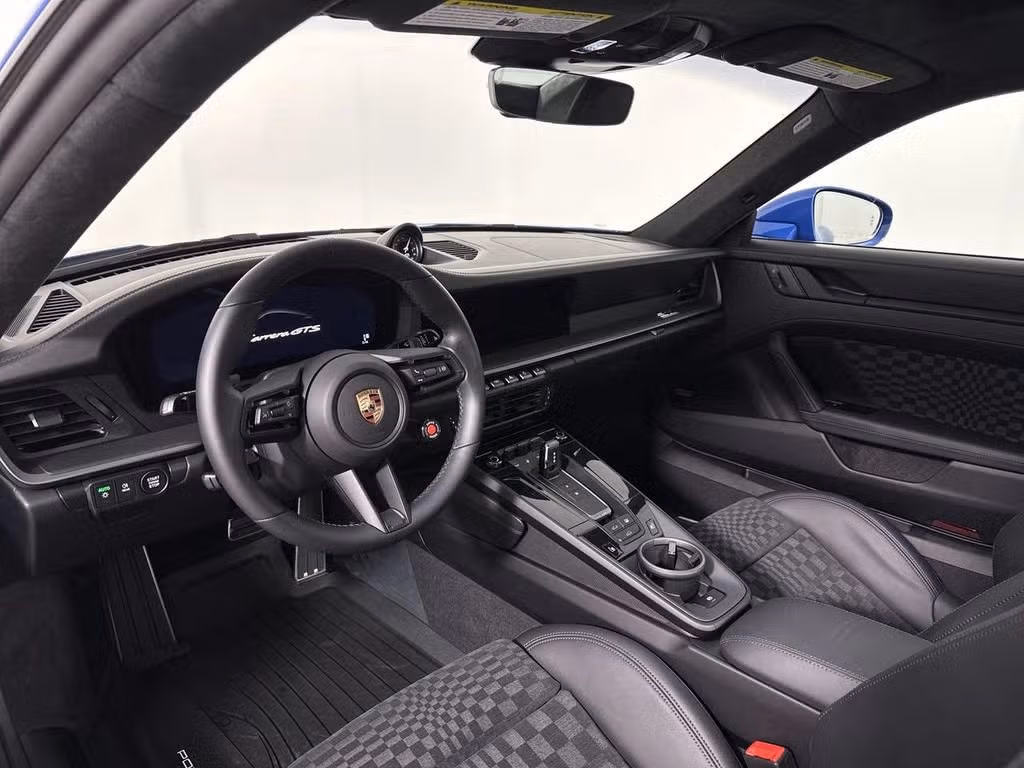 2026 Porsche 911 GTS - Photo 28