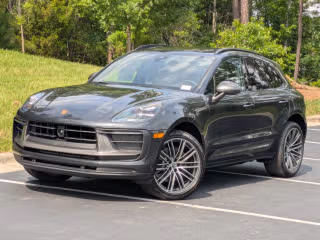 2025 Porsche Macan T's photo
