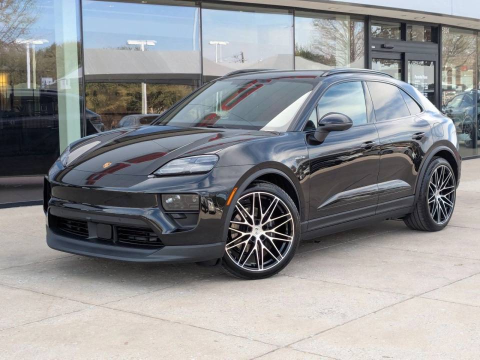 2026 Porsche Macan 4 Electric