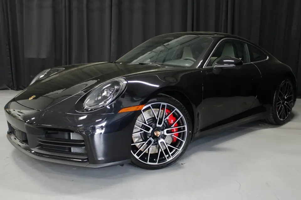 2026 Porsche 911 S - Photo 7