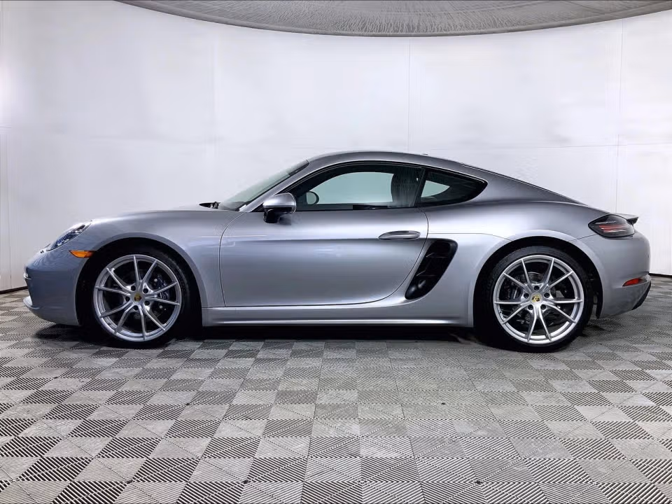 2025 Porsche 718 Base - Photo 11