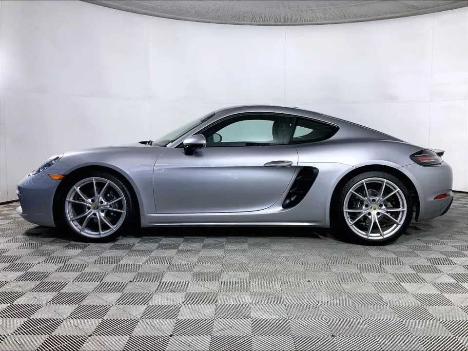 2025 Porsche 718 Base - Photo 15