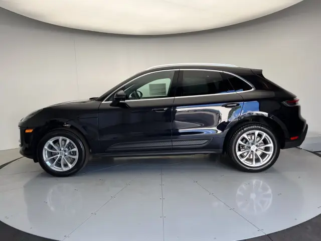 2026 Porsche Macan - Photo 14