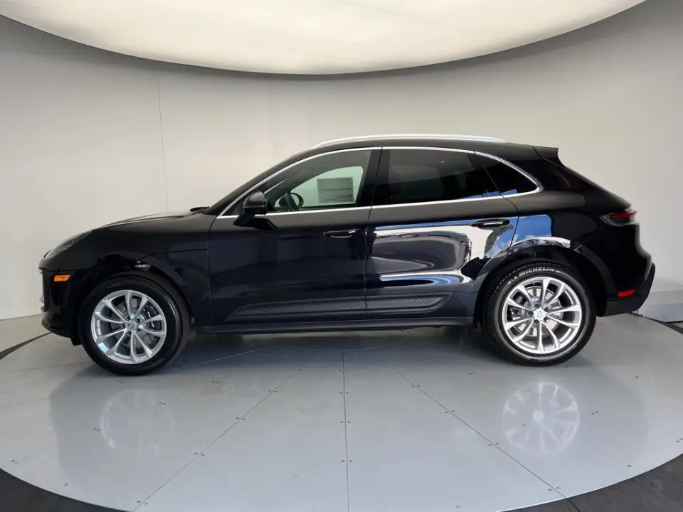 2026 Porsche Macan - Photo 15
