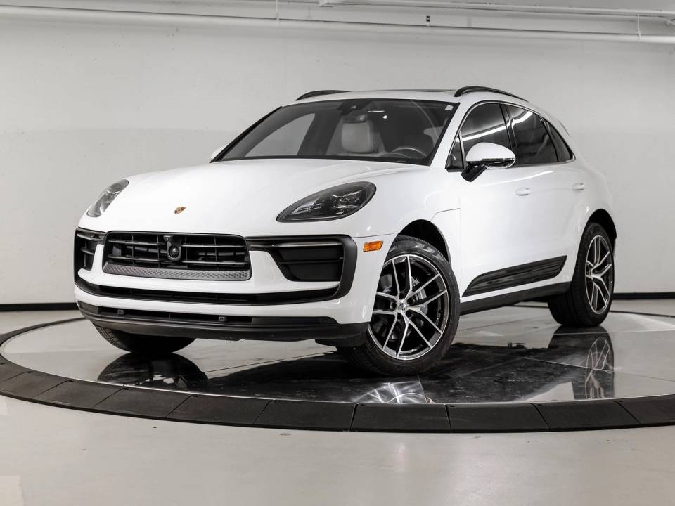 2023 Porsche Macan Base