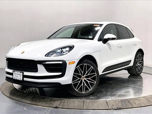 2023 Porsche Macan Base