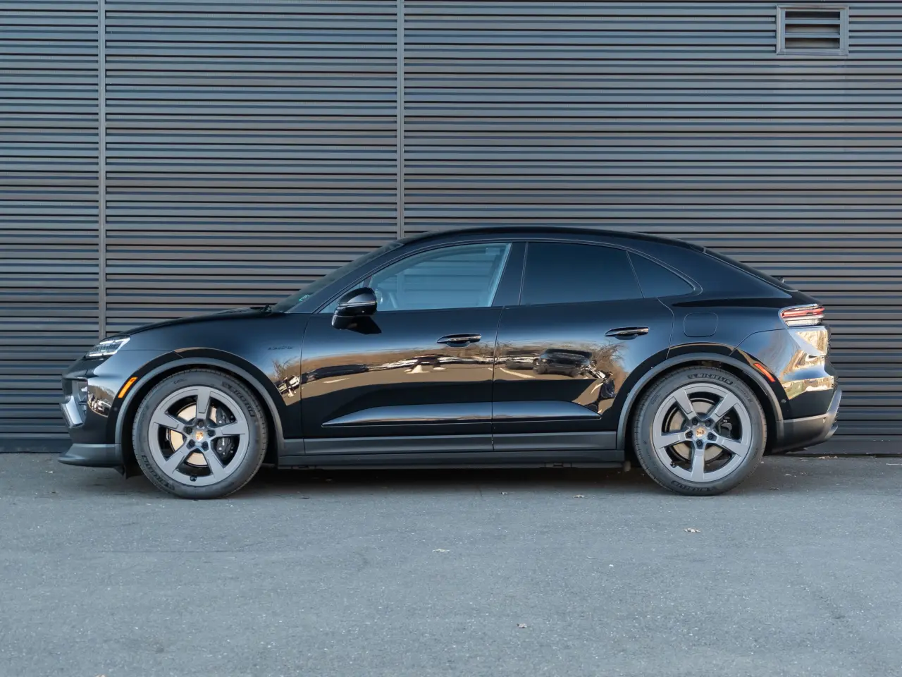 2026 Porsche Macan Base - Photo 16