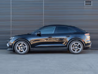 2026 Porsche Macan Base - Photo 9