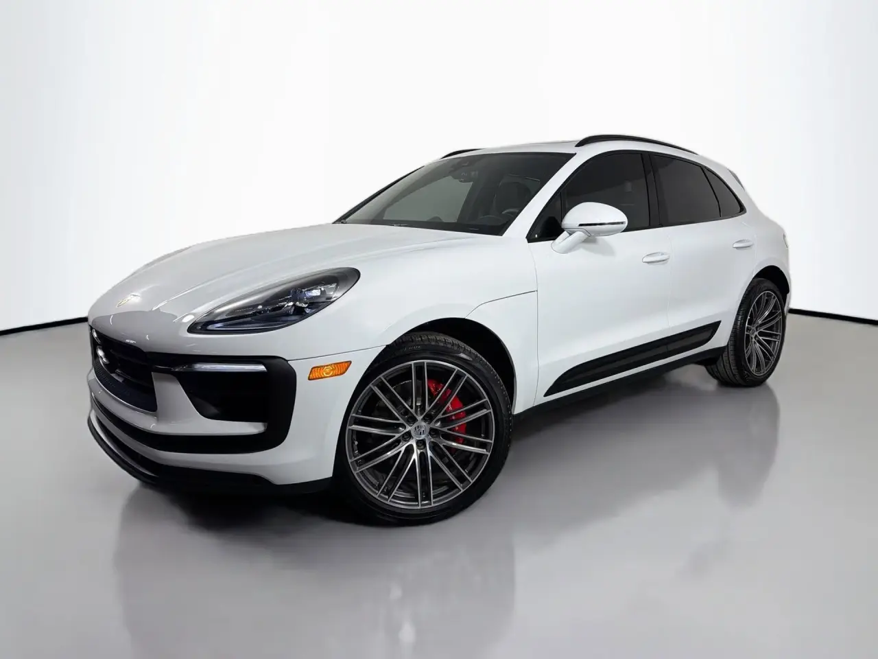 2025 Porsche Macan S - Photo 8