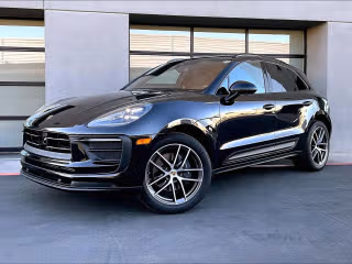 2025 Porsche Macan's photo