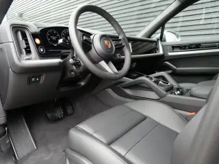 2026 Porsche Cayenne Base - Photo 29