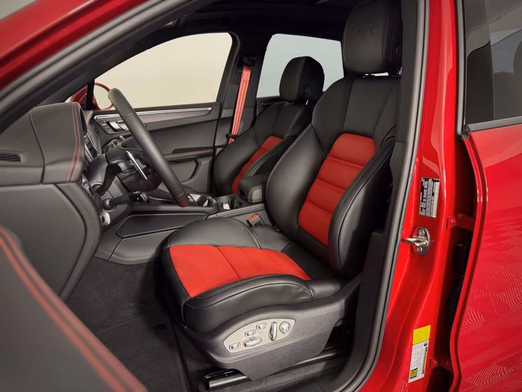 2026 Porsche Macan GTS - Photo 36