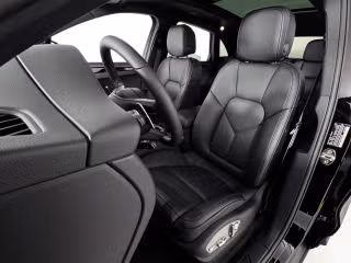 2025 Porsche Macan - Photo 33