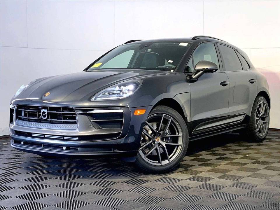 2026 Porsche Macan