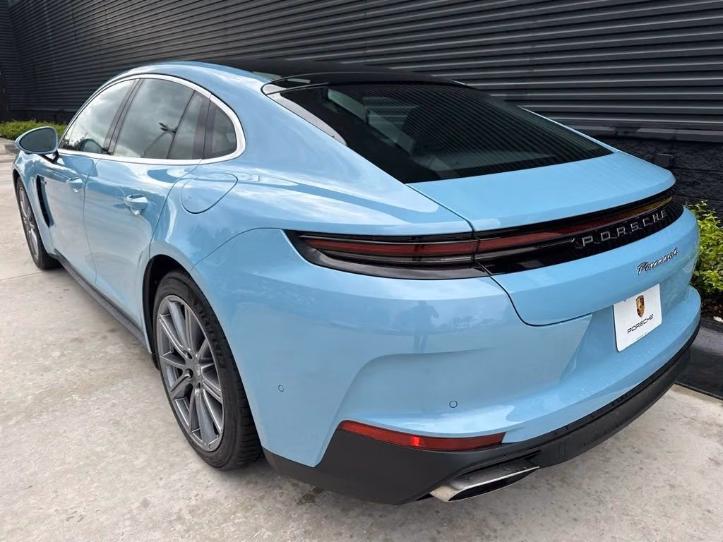2026 Porsche Panamera 4 E-Hybrid - Photo 20