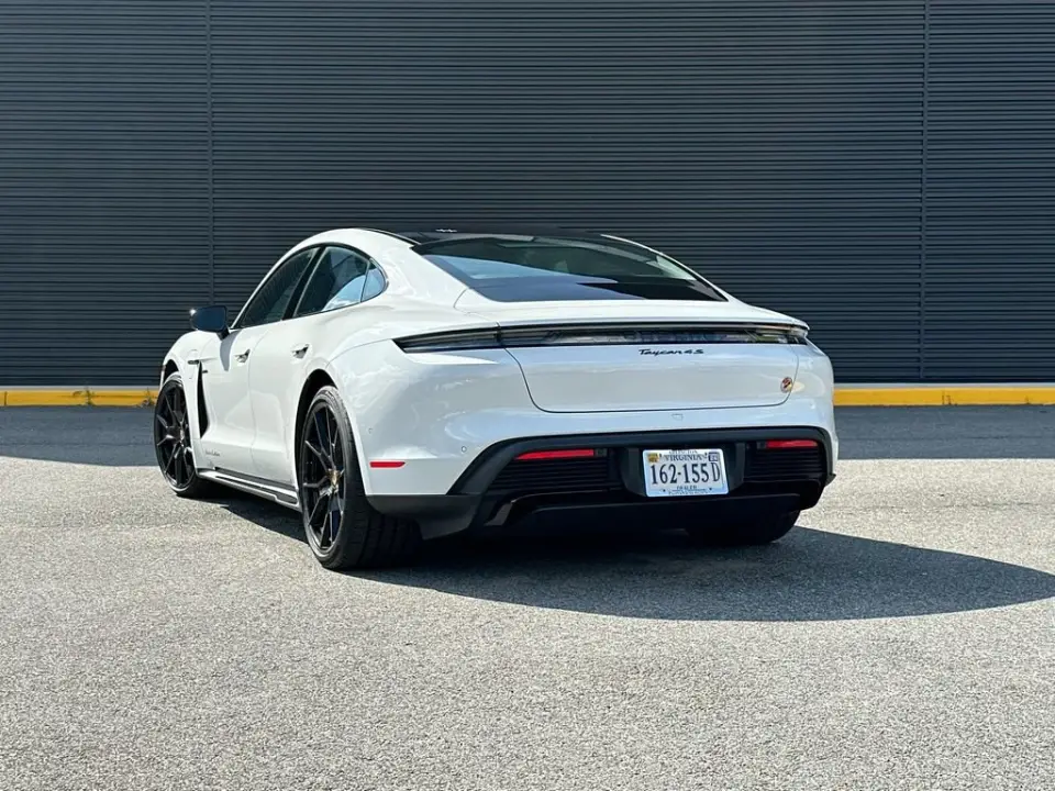 2026 Porsche Taycan S - Photo 23