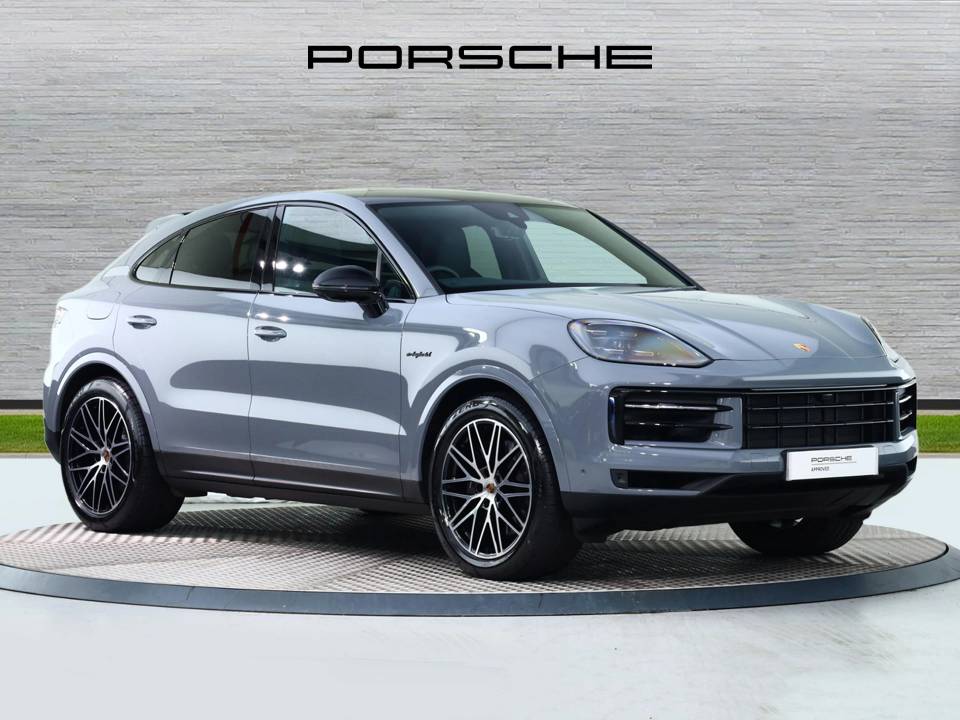 2025 PORSCHE CAYENNE