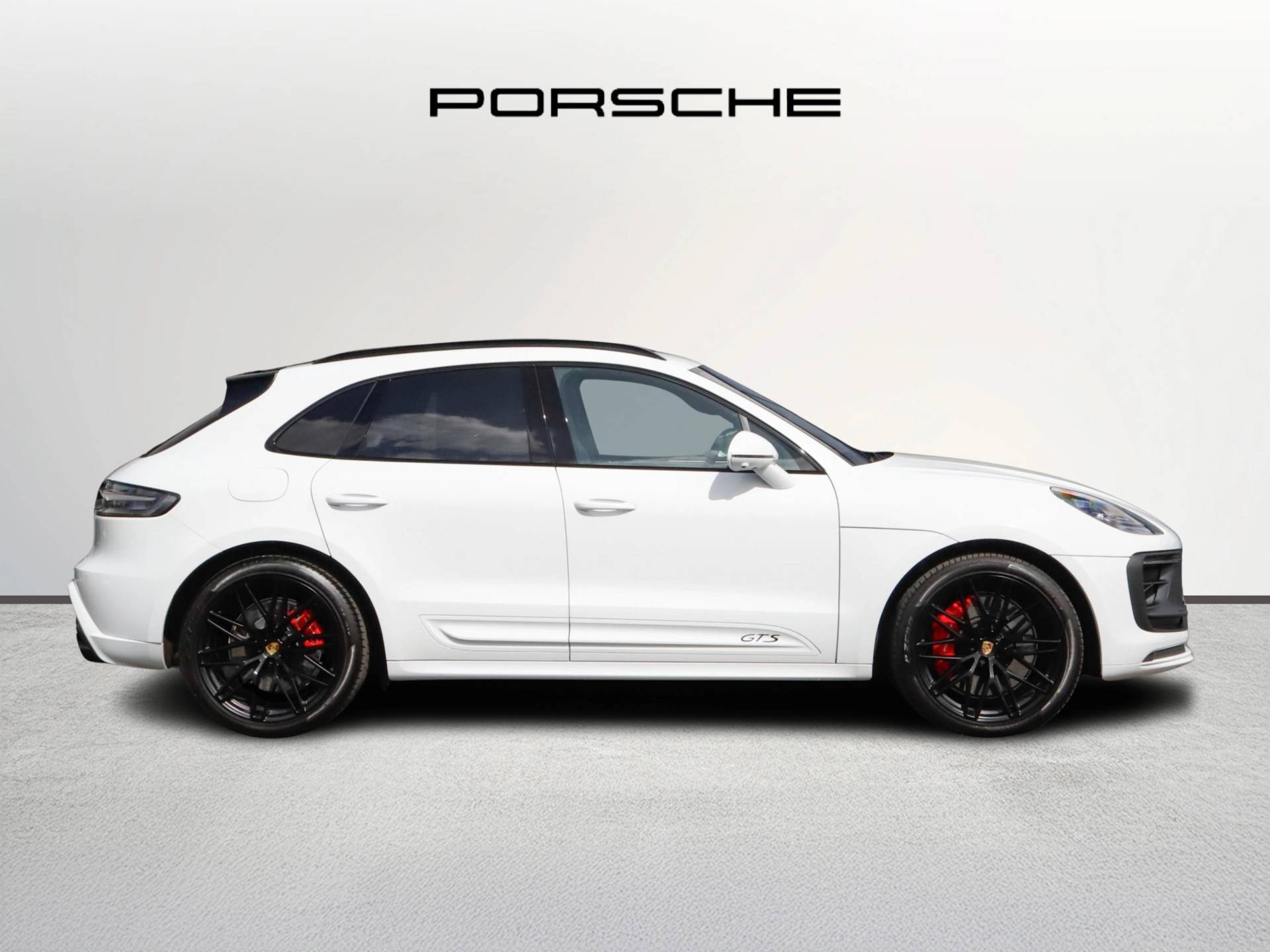 Macan GTS, photo 2 of 47