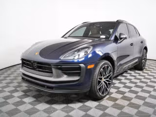 2023 Porsche Macan T's photo