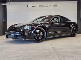 2021 Porsche Taycan Turbo S's photo