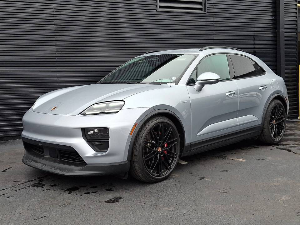 2025 Porsche Macan