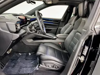 2025 Porsche Macan Base - Photo 37