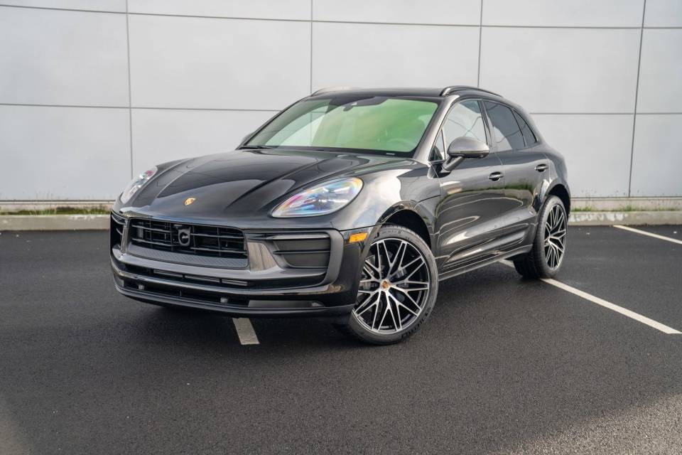 2026 Porsche Macan T