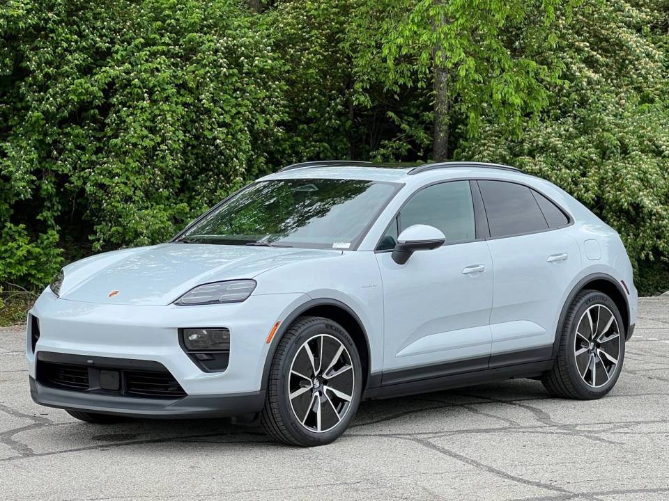 2026 Porsche Macan