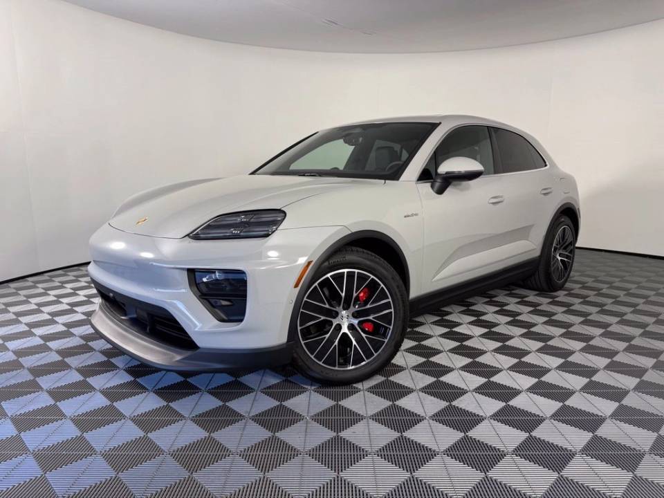2026 Porsche Macan