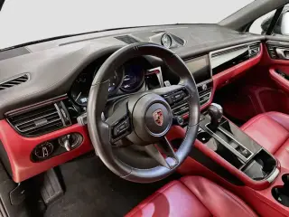 2025 Porsche Macan Base - Photo 29