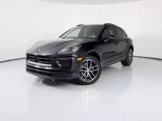 2026 Porsche Macan's photo