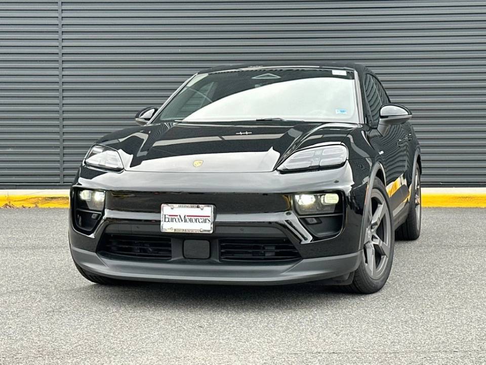 2026 Porsche Macan