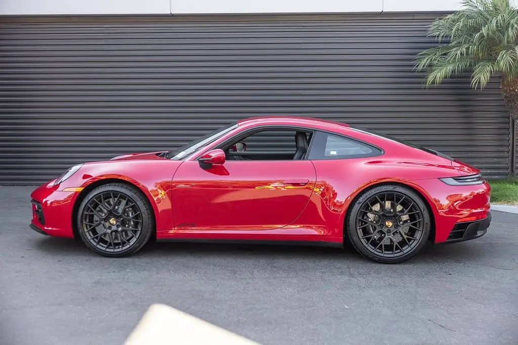 2024 Porsche 911 GTS - Photo 16