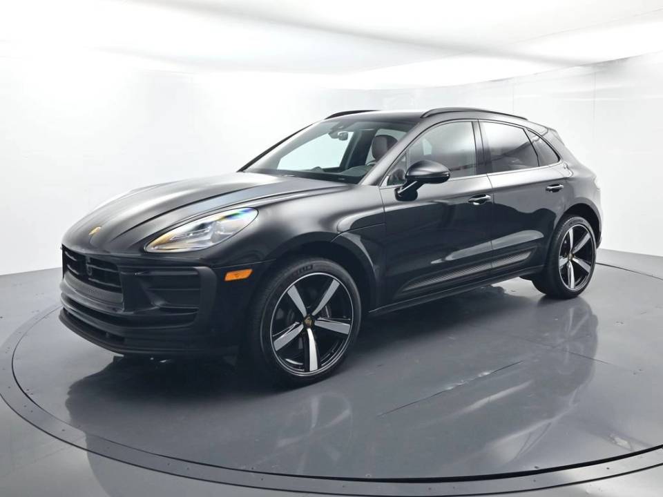 2026 Porsche Macan