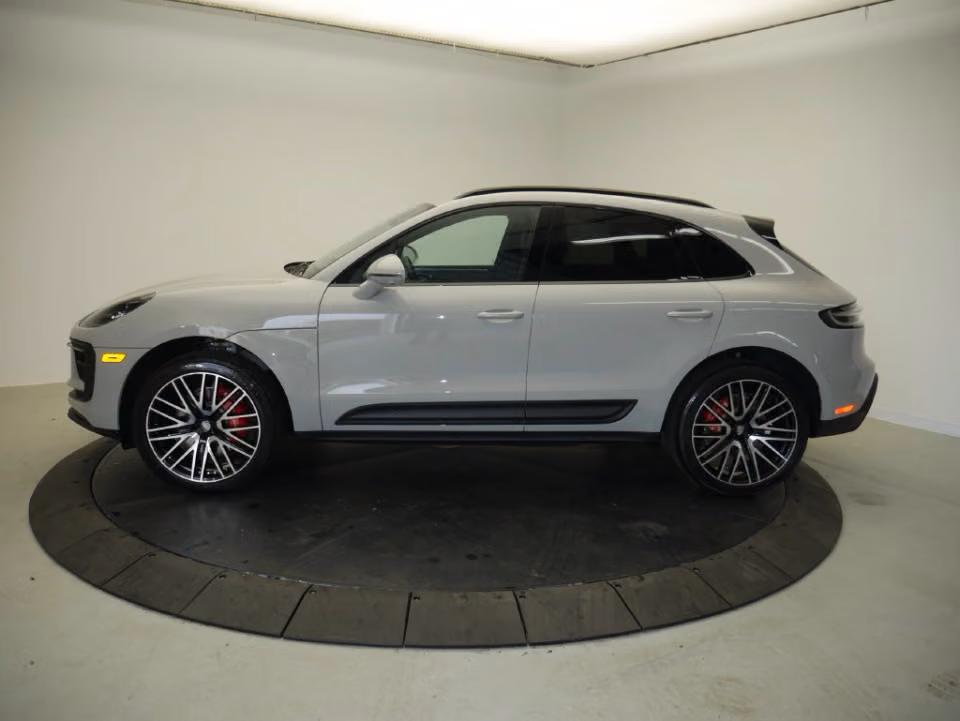 2026 Porsche Macan S - Photo 11
