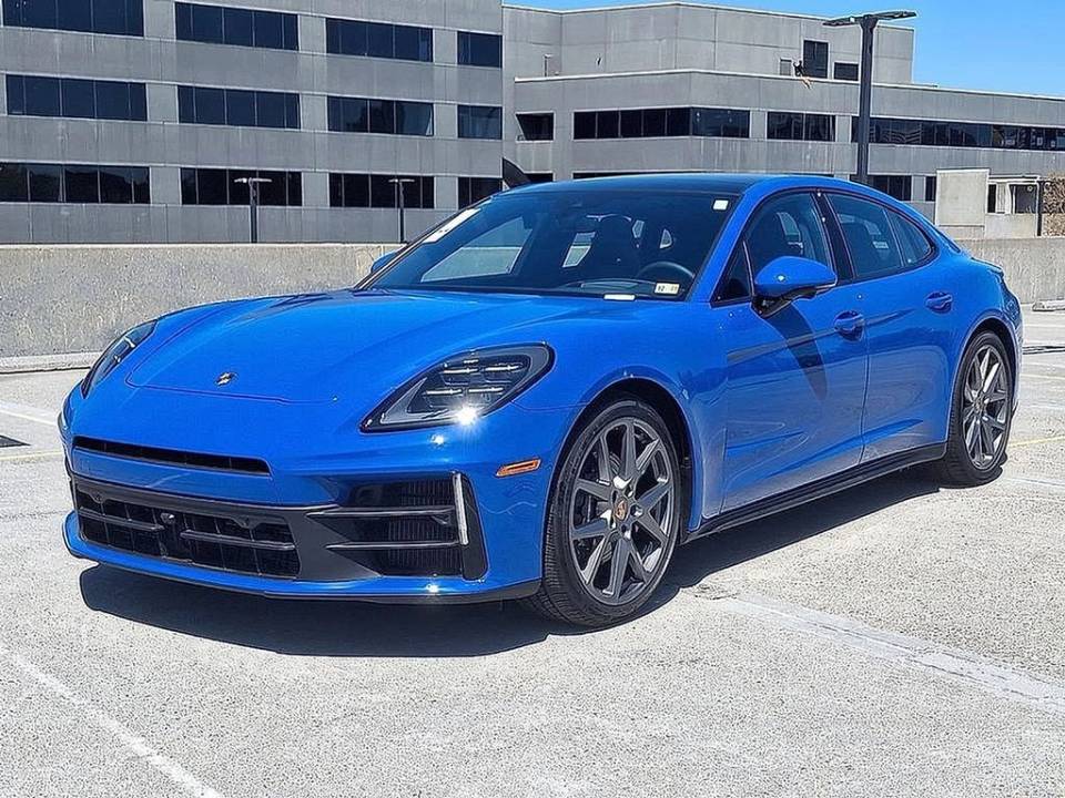 2025 Porsche Panamera Base