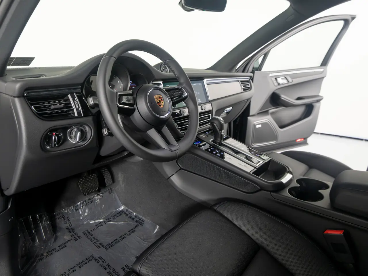 2026 Porsche Macan S - Photo 32
