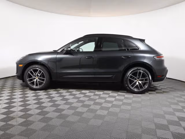 2026 Porsche Macan Base - Photo 10