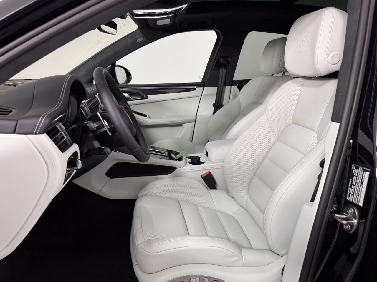 2026 Porsche Macan S - Photo 36
