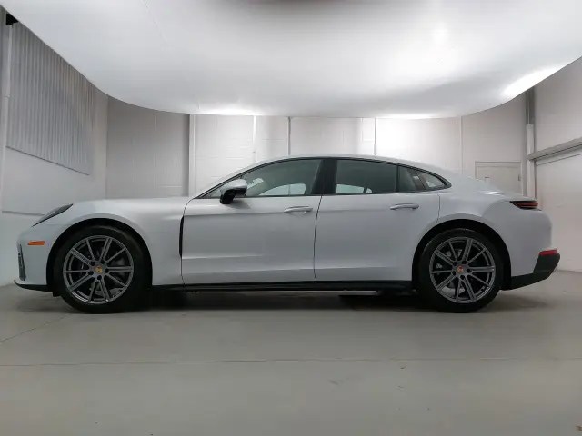2026 Porsche Panamera Base - Photo 14