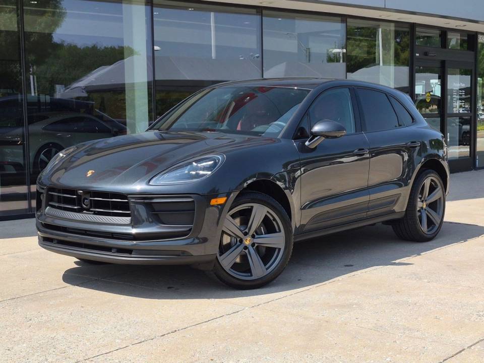 2026 Porsche Macan