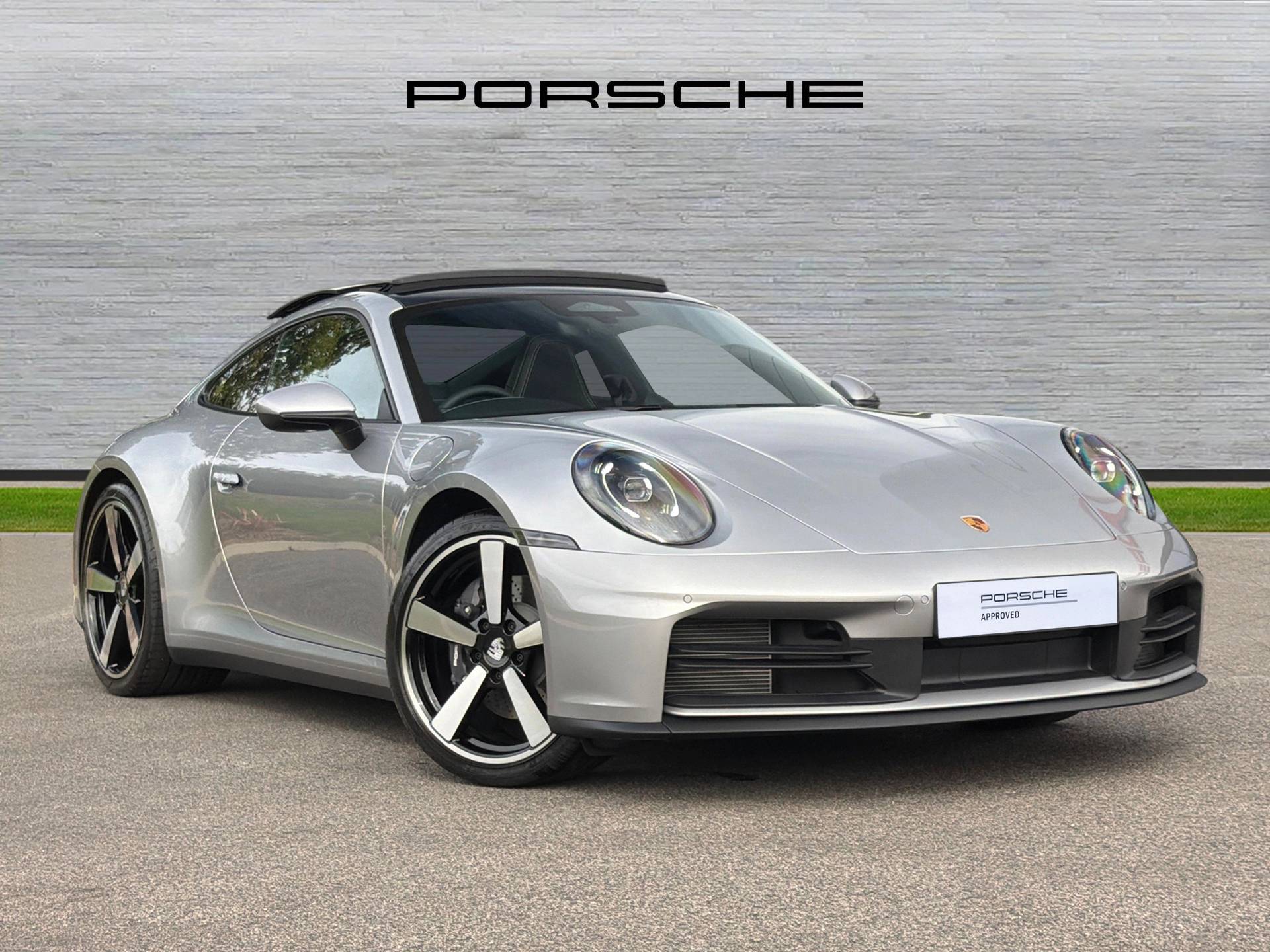911 Carrera, photo 1 of 46