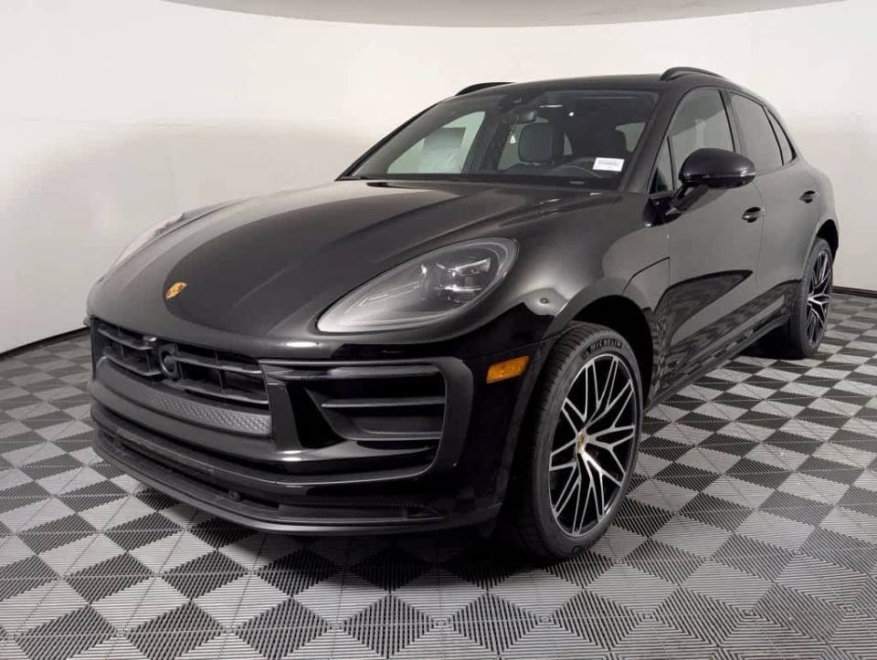 2026 Porsche Macan