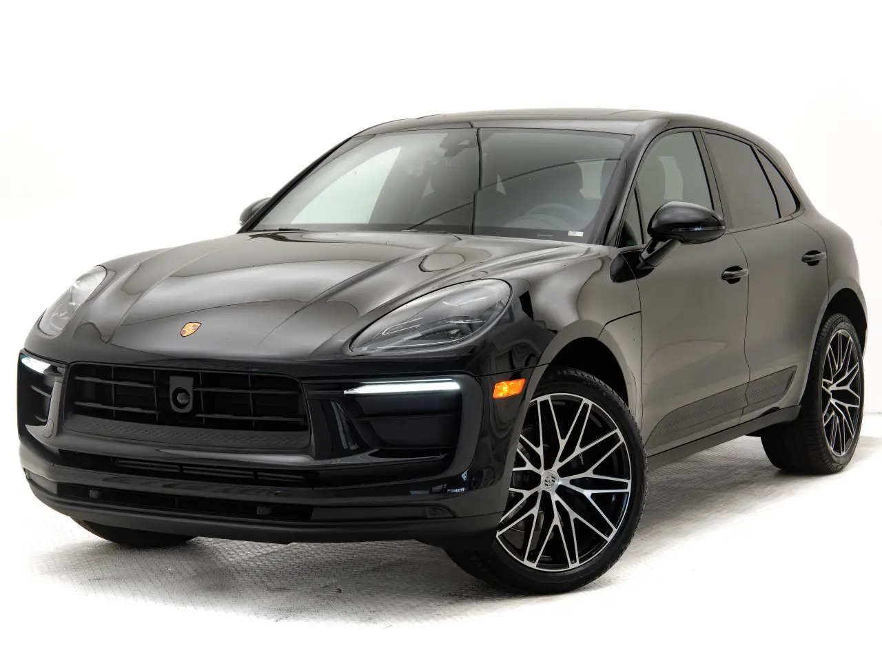 2025 Porsche Macan - Photo 8