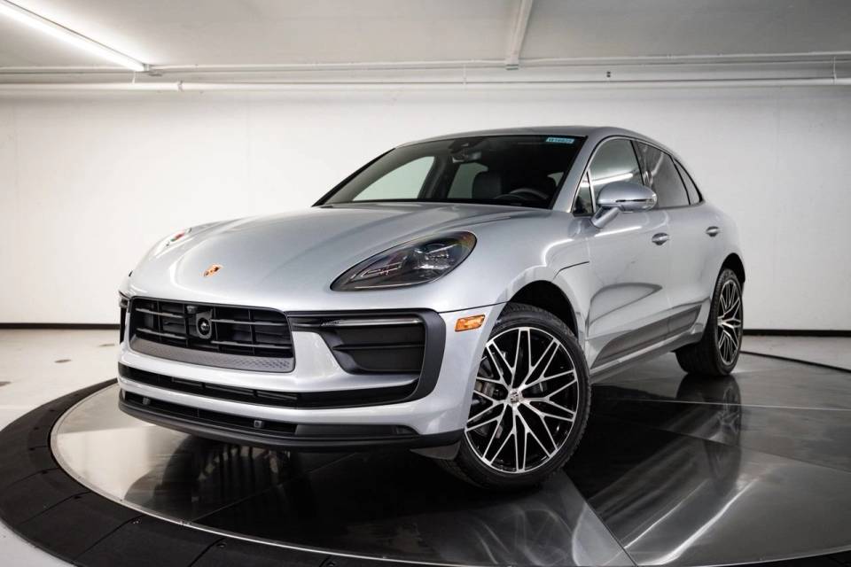 2026 Porsche Macan