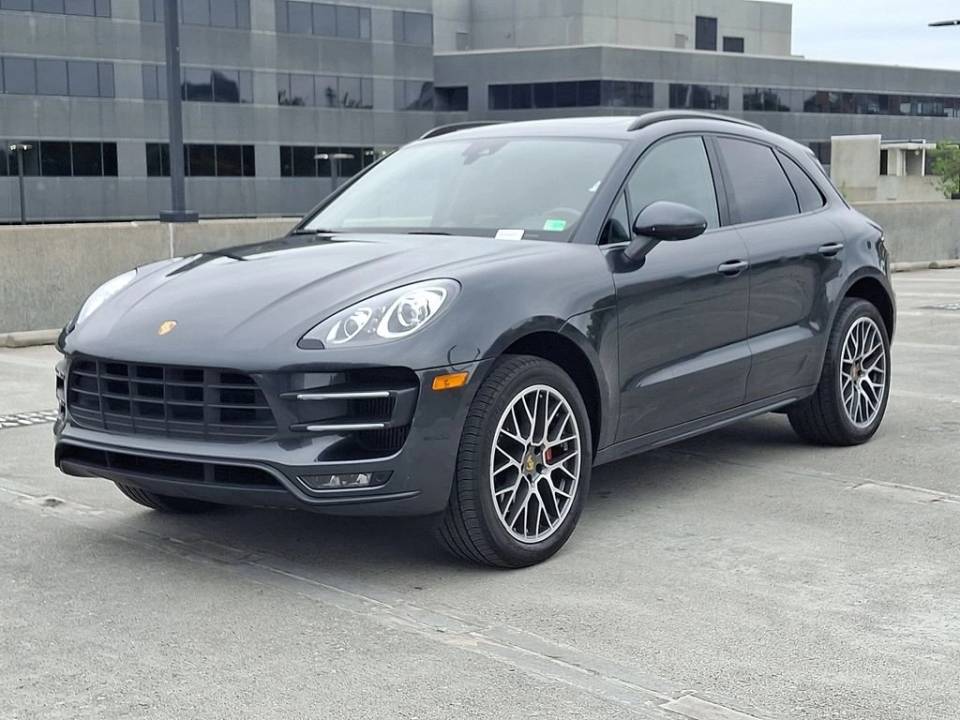 2018 Porsche Macan Turbo